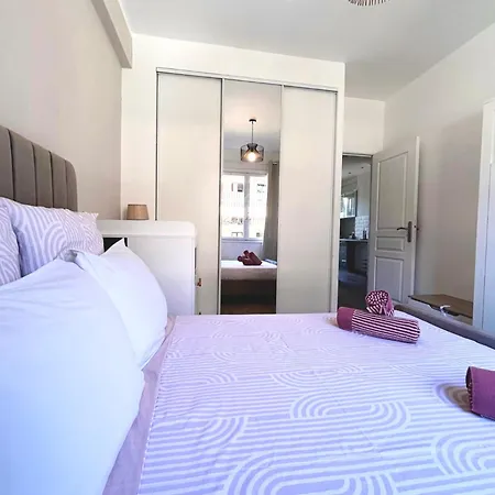 Near Port & - Private Parking & Breakfast - Full شقة نيس