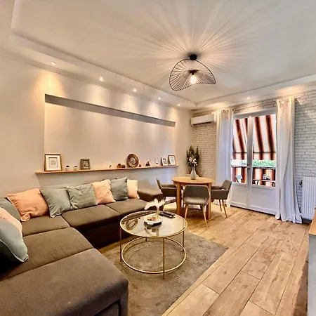 Near Port & - Private Parking & Breakfast - Full * نيس