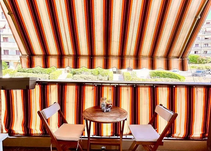 Near Port & - Private Parking & Breakfast - Full